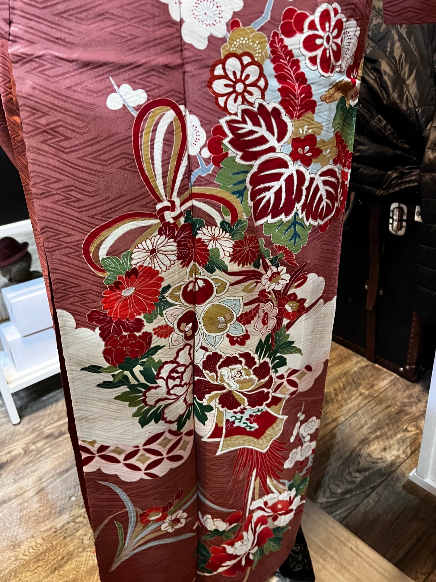 Japanese  KIMONO rinzu silk